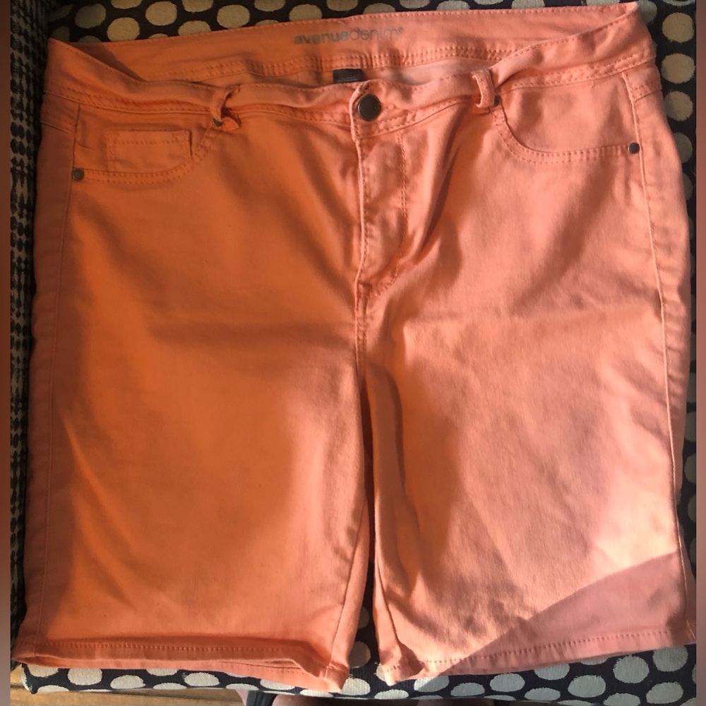 Avenue Orange Jean Shorts Preowned size 20